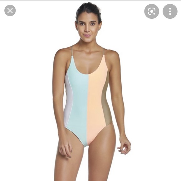 PilyQ Sandstone Farrah One piece NWT - Picture 2 of 14